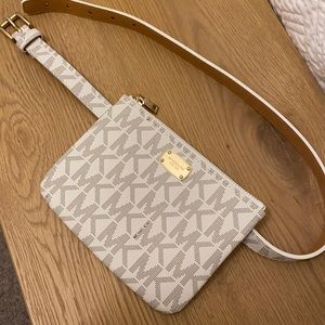 Michael Kors Signature Fanny Pack
